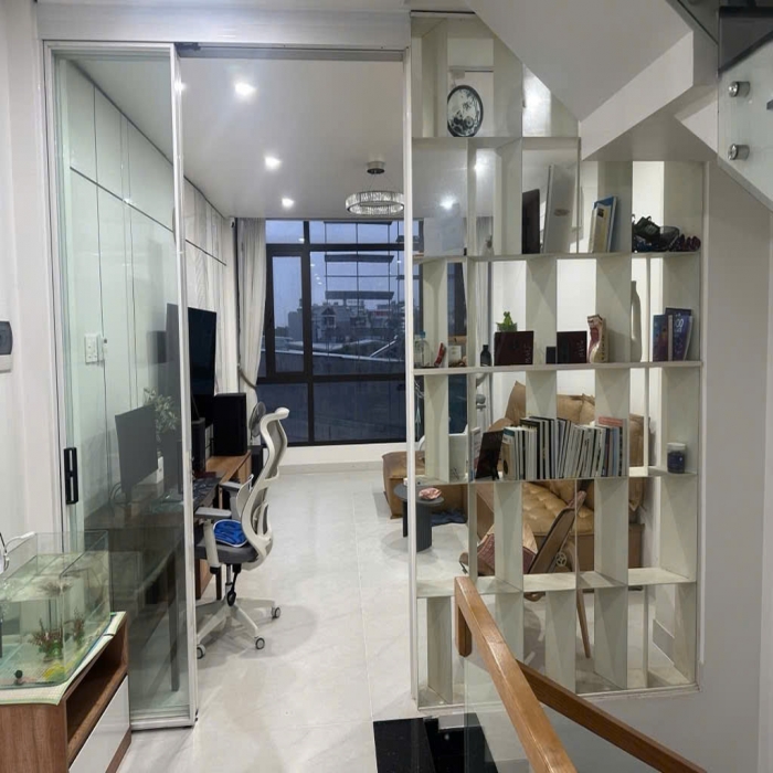 9.1-8.8 TỶ, GARA ÔTÔ RỘNG, BÁN NHÀ NỞ HẬU, 4 TẦNG, KÊNH 19/5, 4.3x18m - 2