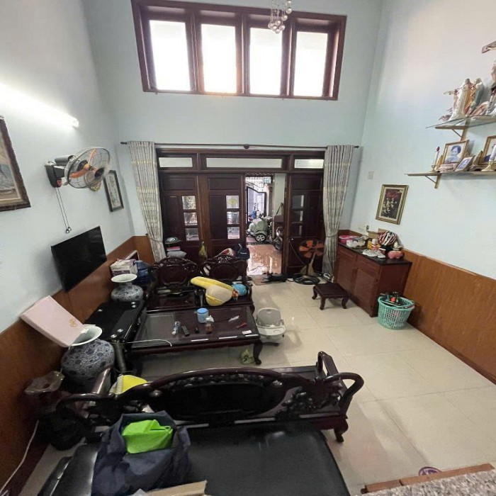 12.5-11.8 TỶ, BÁN NHÀ GÒ DẦU, NỞ HẬU, 5 TẦNG, XE HƠI NGỦ NHÀ, 4x18m