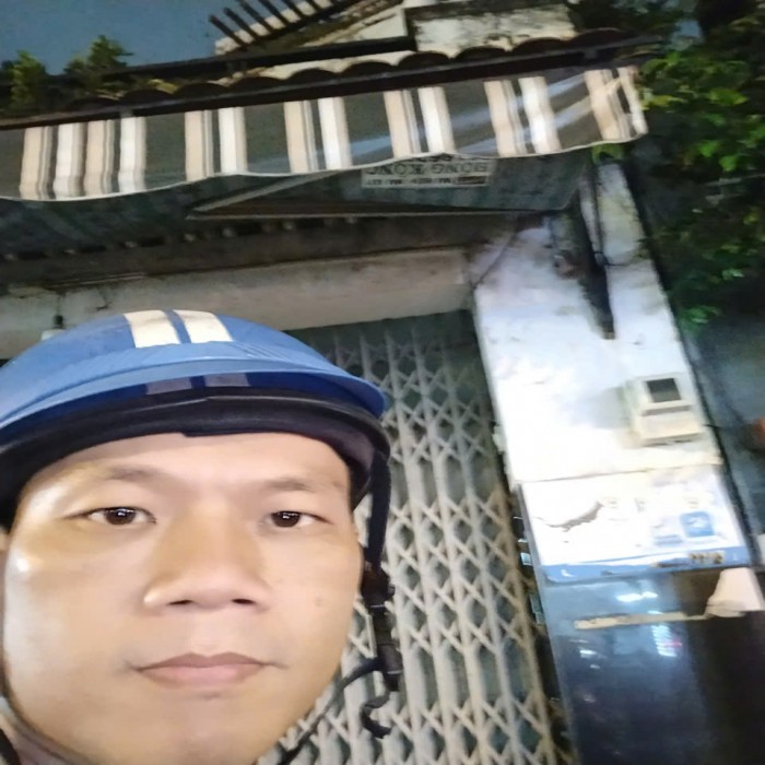 STREET-FRONT HOUSE ON CHE LAN VIEN STREET, TAY THANH WARD, 3 STORIES, CAR PARKING INSIDE, 4.3x20m, 15.5 BILLION VND