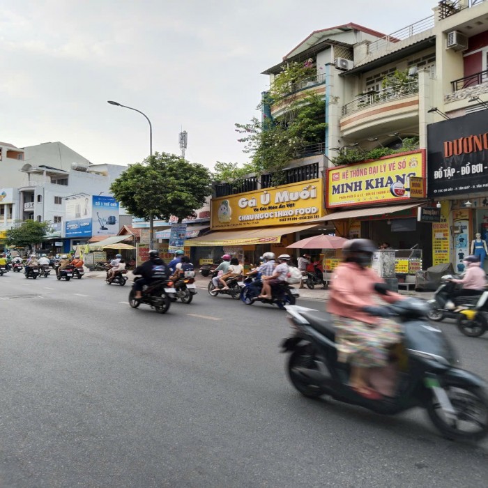 Dòng tiền cao, BÁN NHÀ MẶT TIỀN 5.5m, TÂN SƠN NHÌ, GÒ DẦU, TÂN PHÚ, CHỈ 20 TỶ NHỈNH