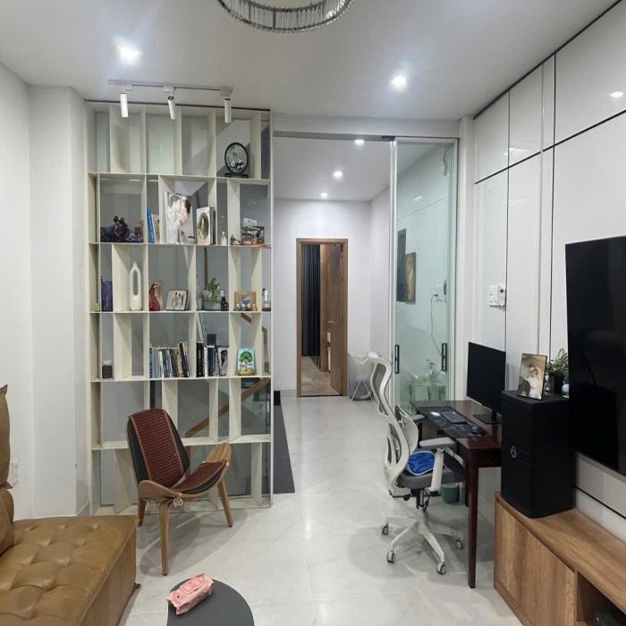 9.1-8.8 TỶ, GARA ÔTÔ RỘNG, BÁN NHÀ NỞ HẬU, 4 TẦNG, KÊNH 19/5, 4.3x18m - 3