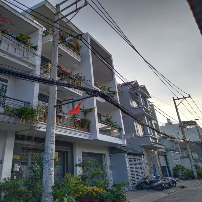 BÁN NHÀ NGUYỄN HỮU TIẾN, 4x19m, 3 TẦNG, ĐƯỜNG 12m, VỈA HÈ, NHỈNH 8 TỶ - 4