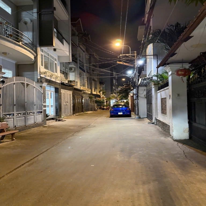 NEW LUXURY HOUSE FOR SALE – NGUYEN SUY ST., 3 STORIES, INDOOR CAR PARKING, 4x12m, ONLY SLIGHTLY OVER 7 BILLION VND - 5