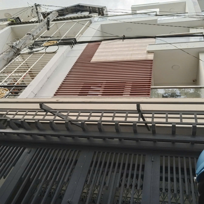 BÁN NHÀ ÂU CƠ, 4x17m, 4 TẦNG, SÁT BỆNH VIỆN, ÔTÔ QUAY ĐẦU - 2